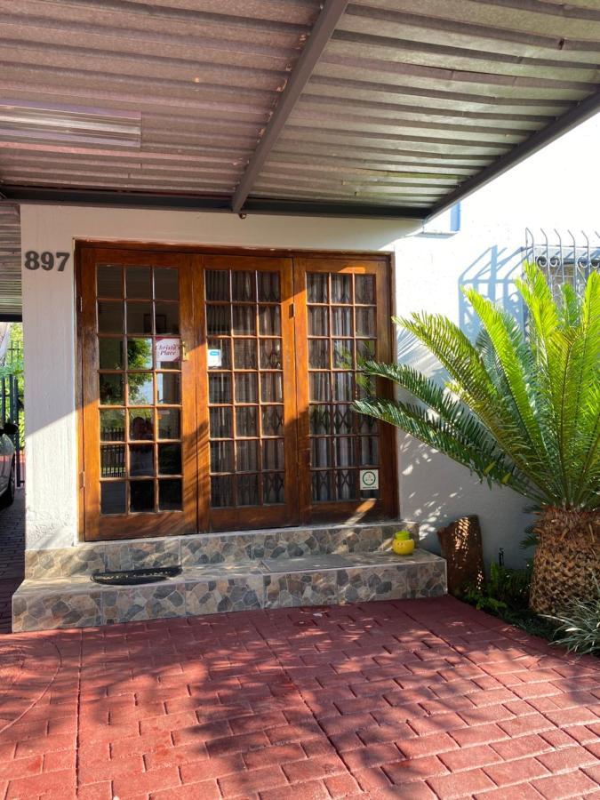 Christa'S Place 897 Pretoria-Noord 外观 照片